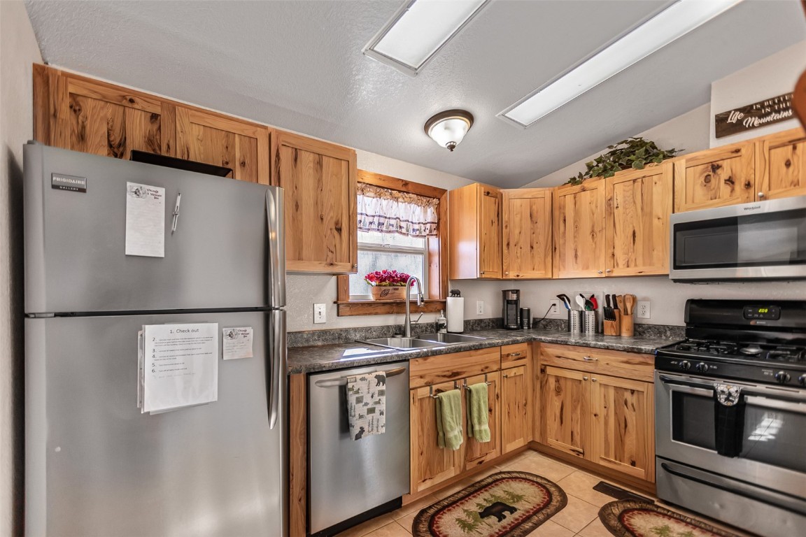 2346 High Creek Road Property Photo 15