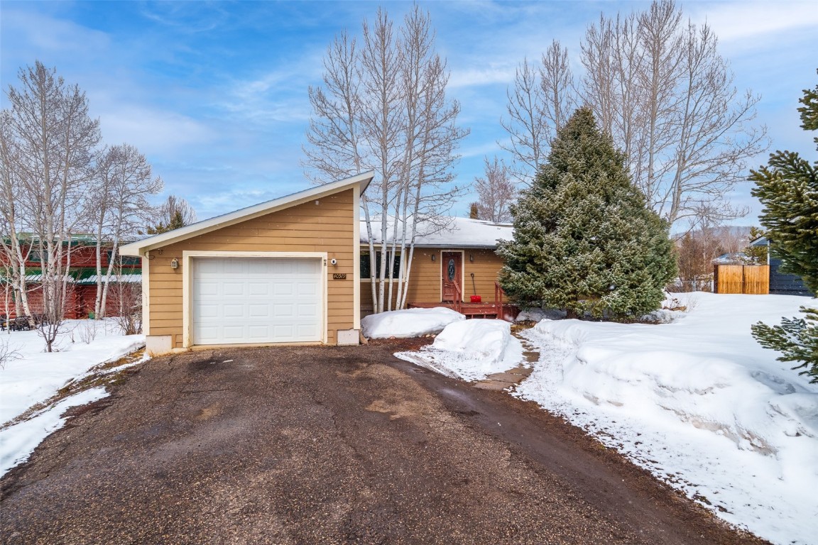 Sleeping Giant Real Estate Listings Main Image