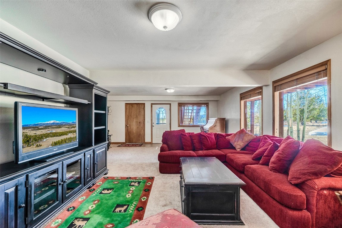 16 Thurber Court Property Photo 22