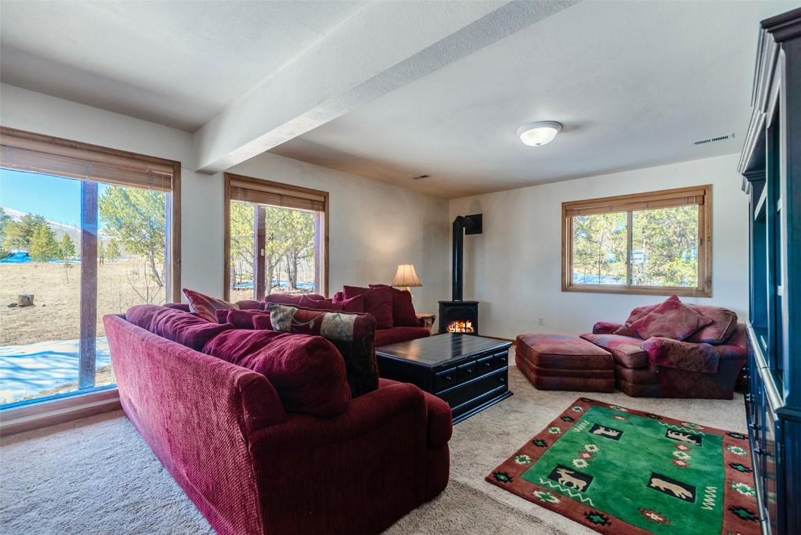 16 Thurber Court Property Photo 24