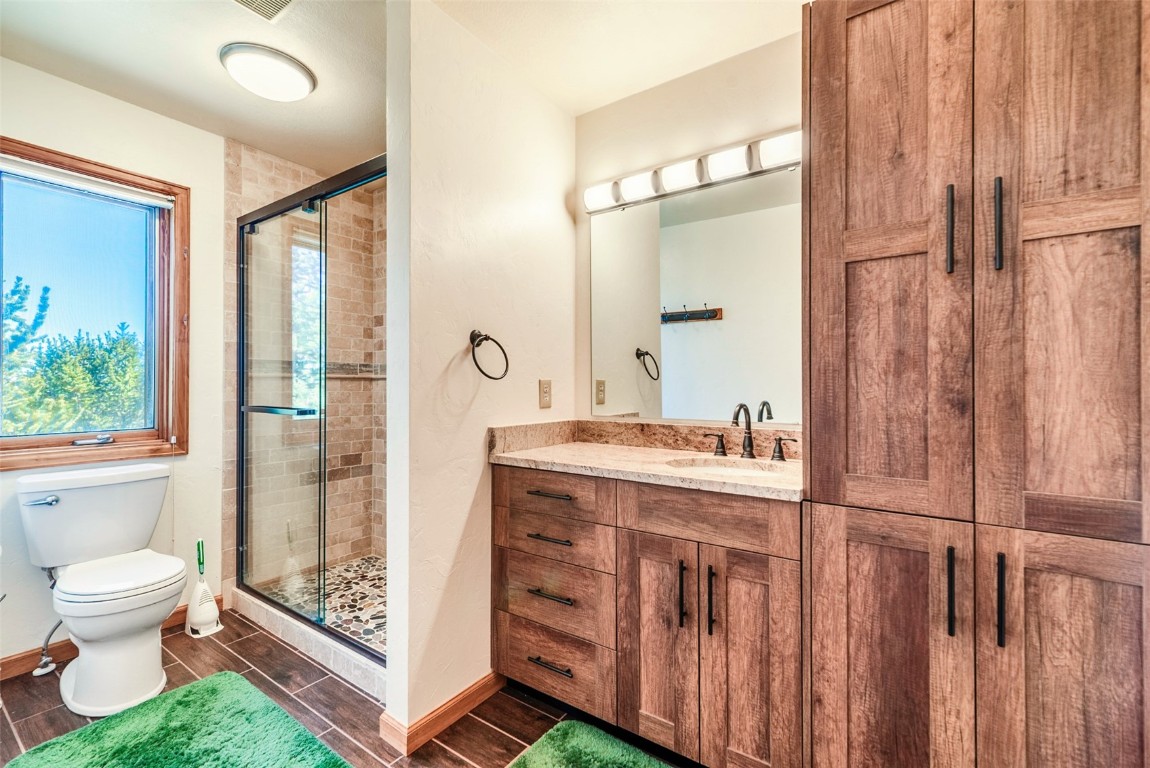 16 Thurber Court Property Photo 27