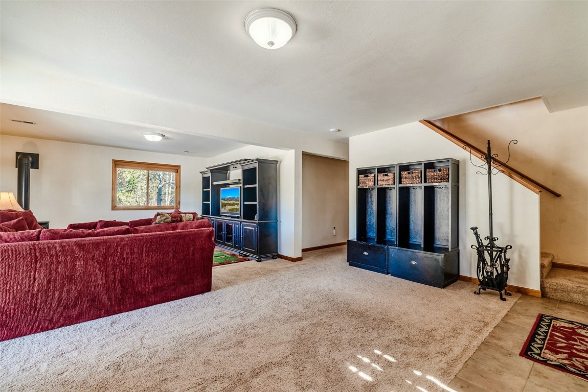 16 Thurber Court Property Photo 42