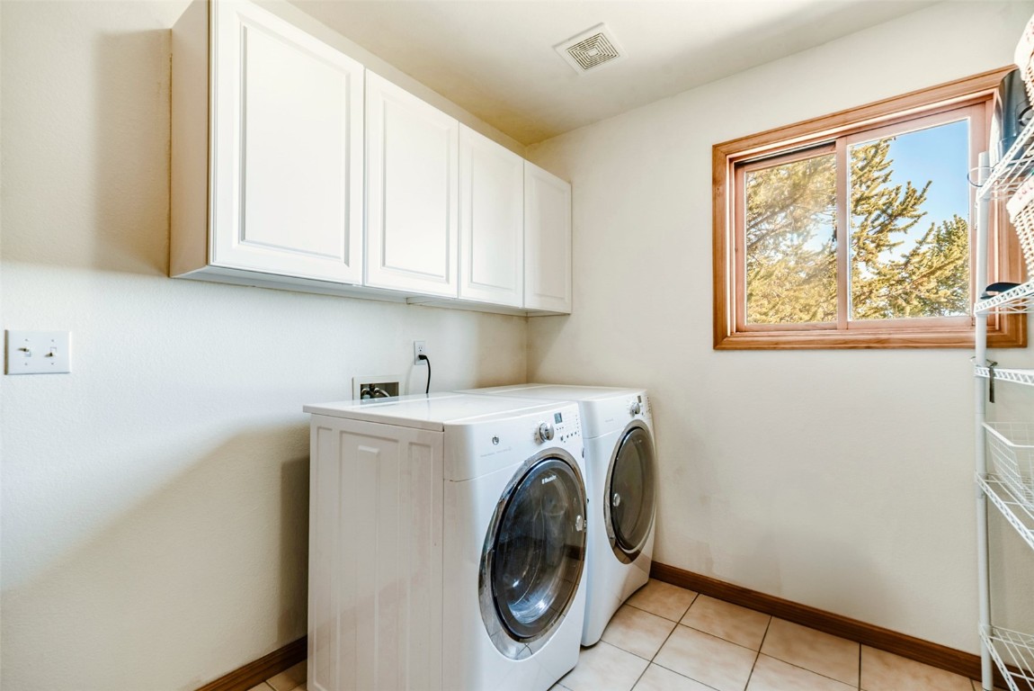 16 Thurber Court Property Photo 44