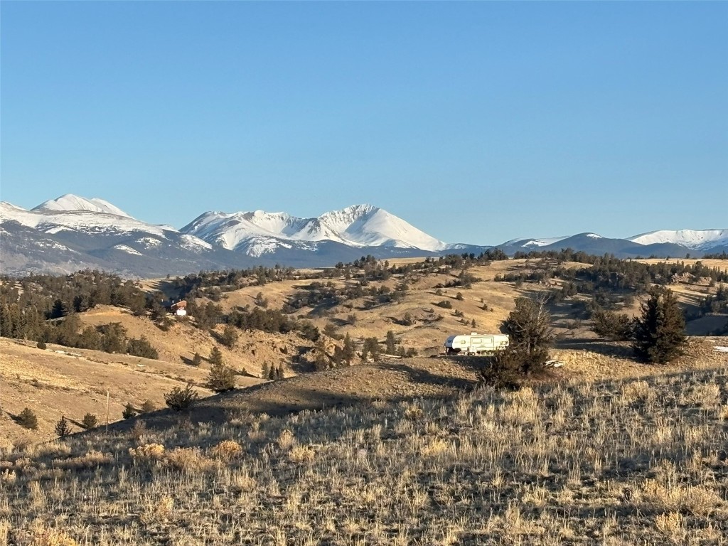 1290 Lippzana Road Property Photo 3
