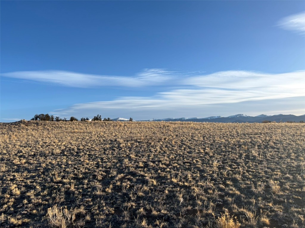1290 Lippzana Road Property Photo 14