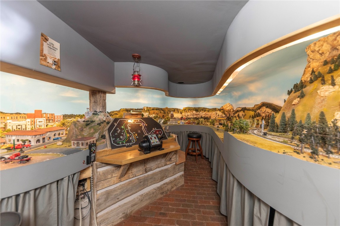 60 Trafalgar Drive Property Photo 36