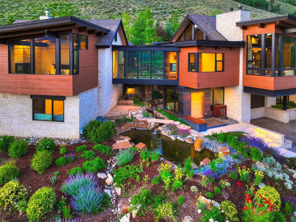 65 Aerie DRIVE