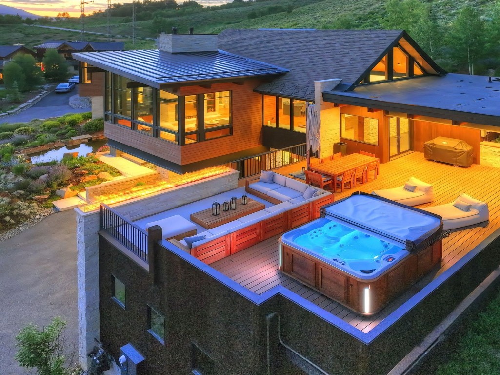 65 Aerie Drive Property Photo 4