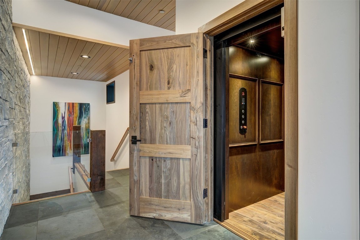 65 Aerie Drive Property Photo 22