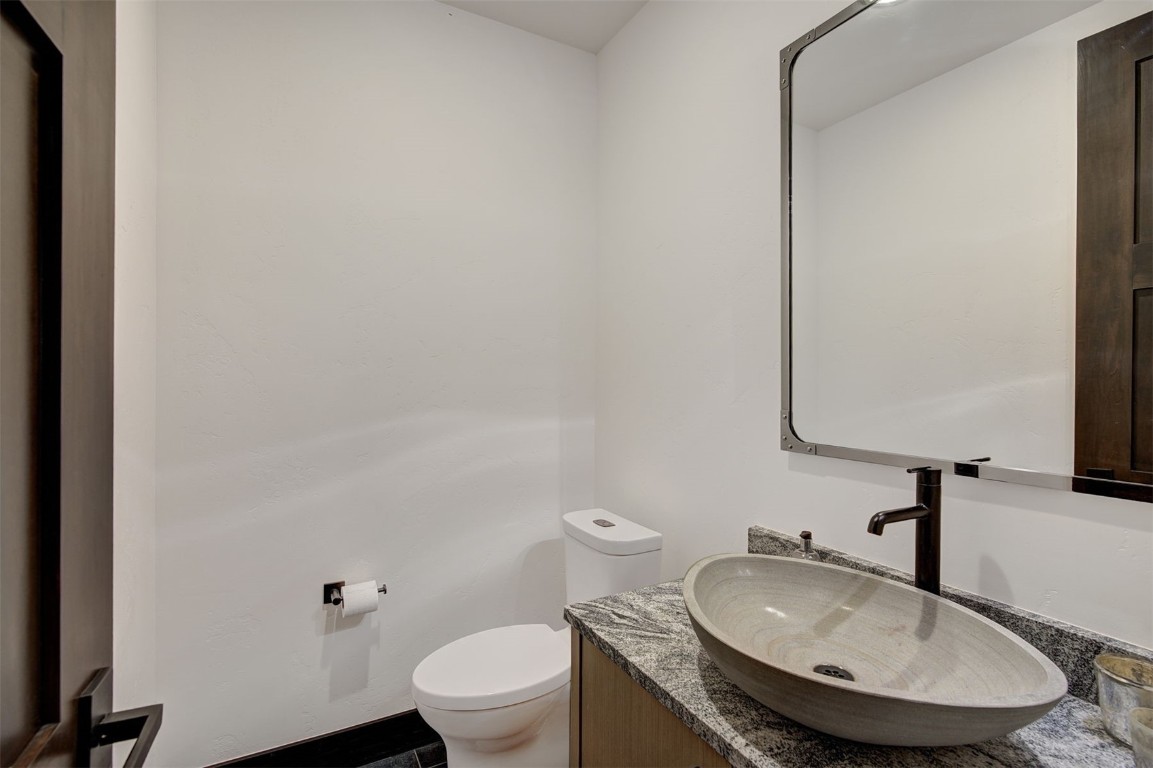 65 Aerie Drive Property Photo 27