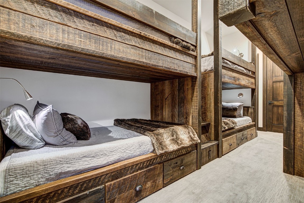 65 Aerie Drive Property Photo 31