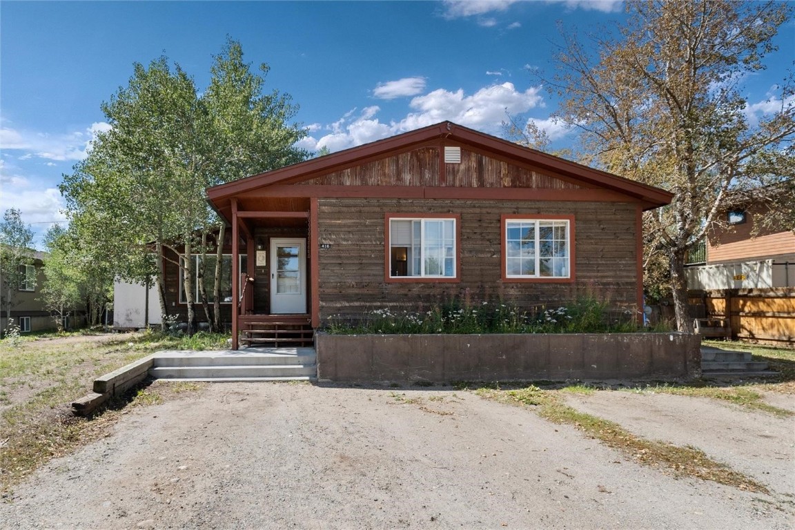 416 Cascade Circle Property Photo