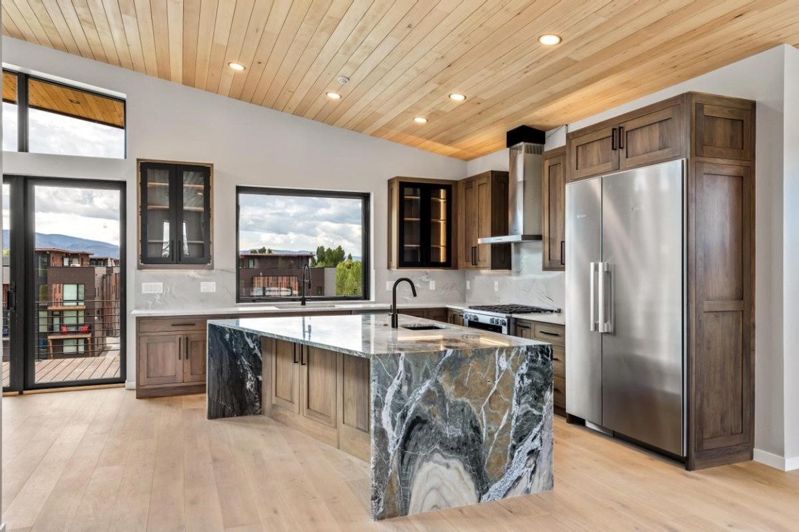 2711 Bronc Buster Loop Property Photo