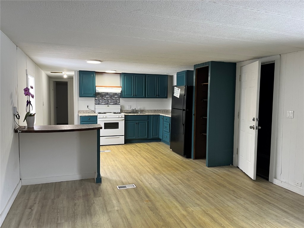 2900 W Acres DRIVE 41