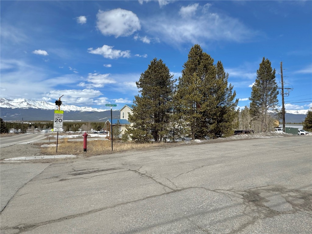 1 W 6th Street Property Photo