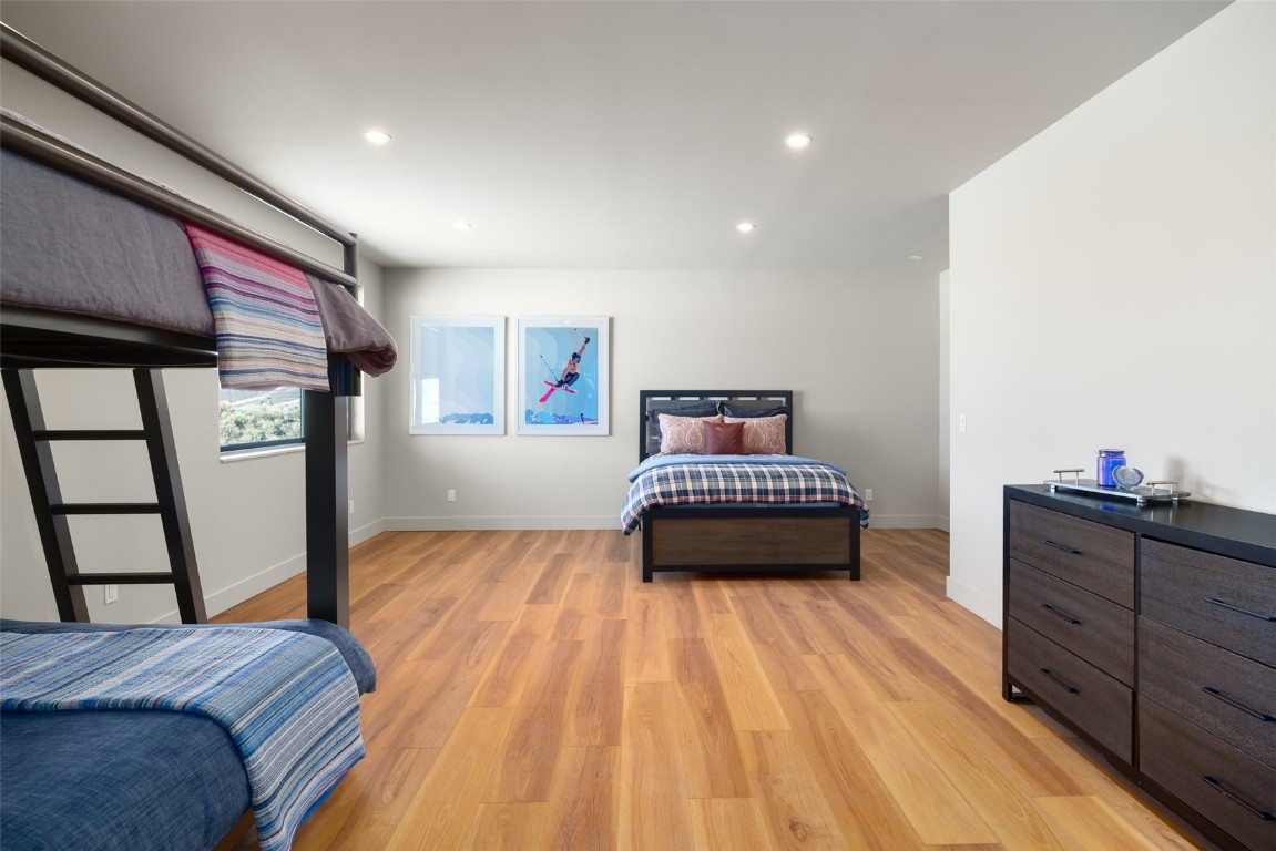 23395 Stageline Avenue Property Photo 11