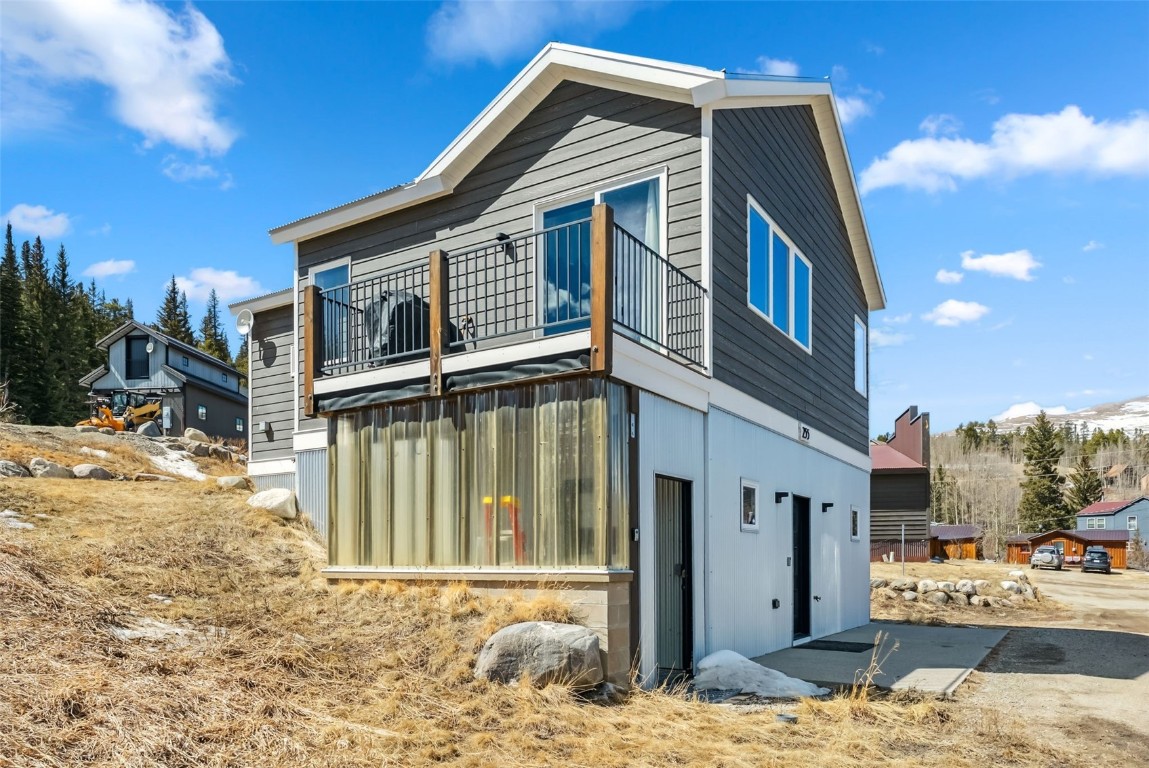 255 Flannigan Circle Property Photo 1