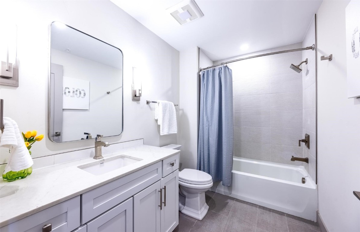 75 W 4th Street 206 Property Photo 20