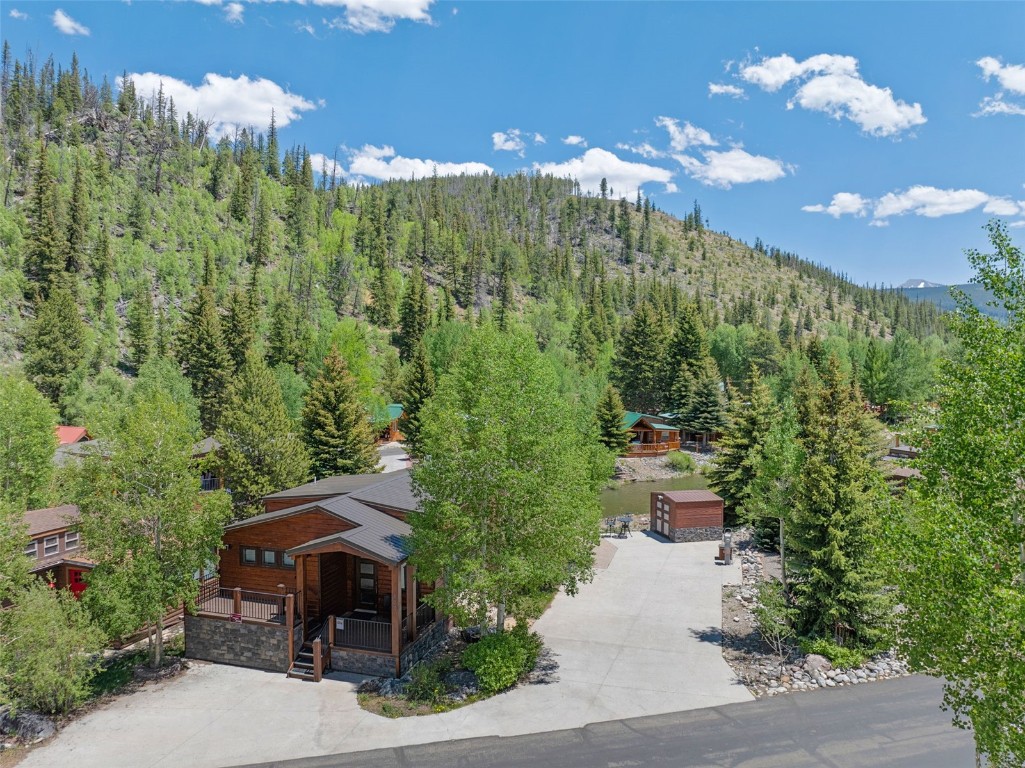 85 Revett DRIVE 238/237
