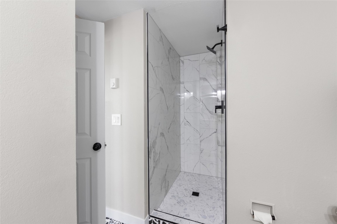 321 18th Street Property Photo 25