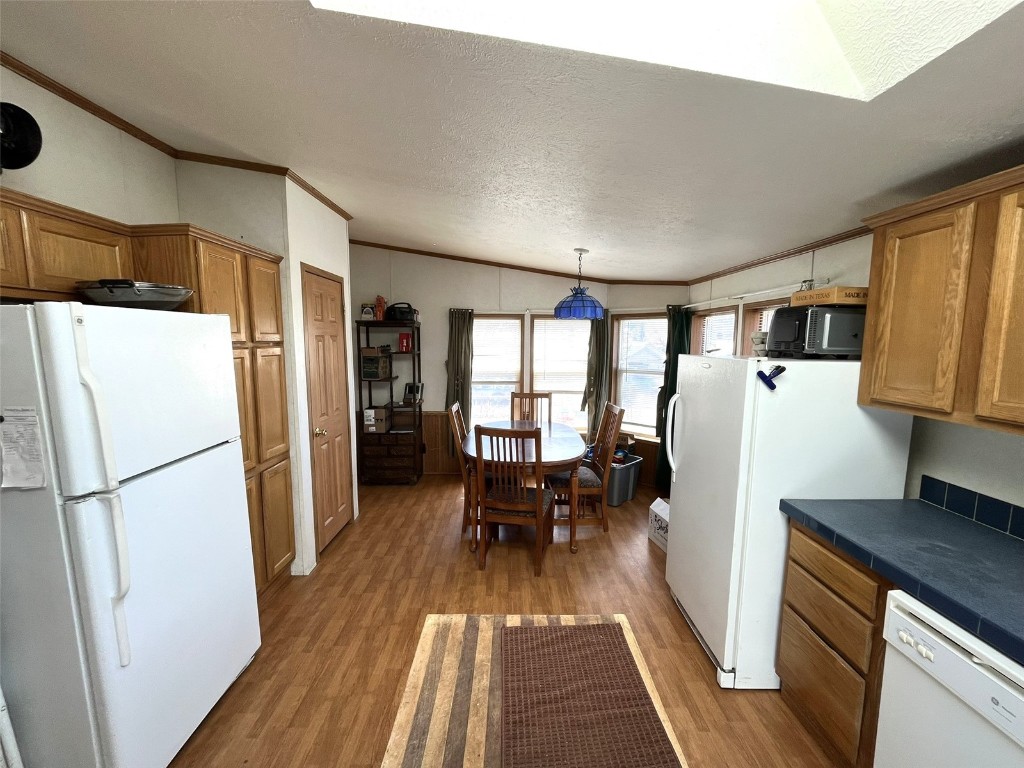 315 E 1st Street Property Photo 13
