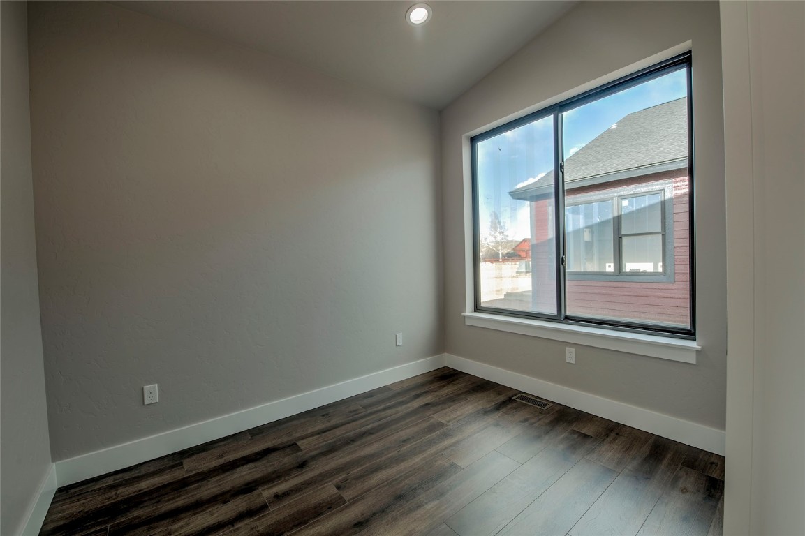 411 Kinsey Avenue Property Photo 31