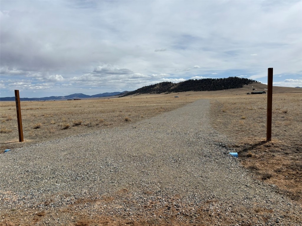 6600 Routt Road Property Photo 4