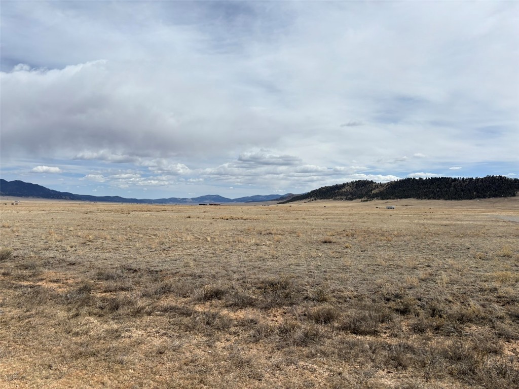 6600 Routt Road Property Photo 12