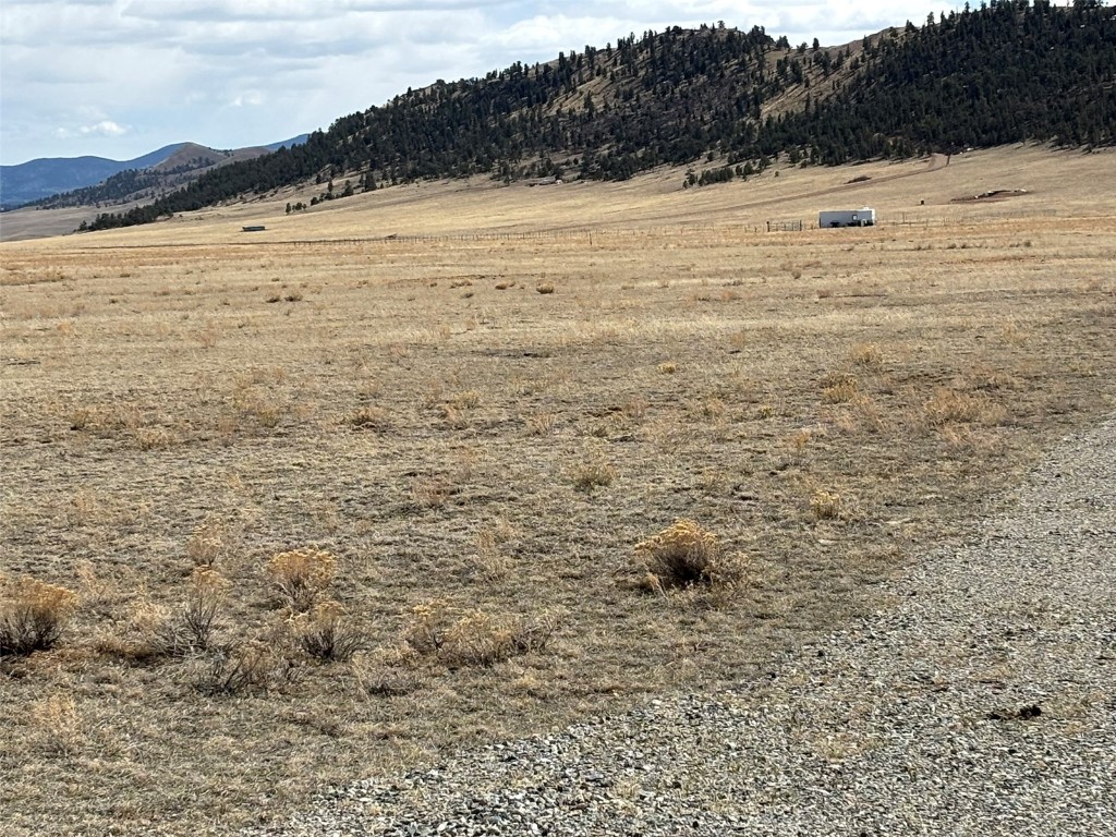 6600 Routt Road Property Photo 14