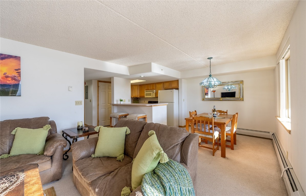 980 Lakepoint Drive 404 Property Photo 7