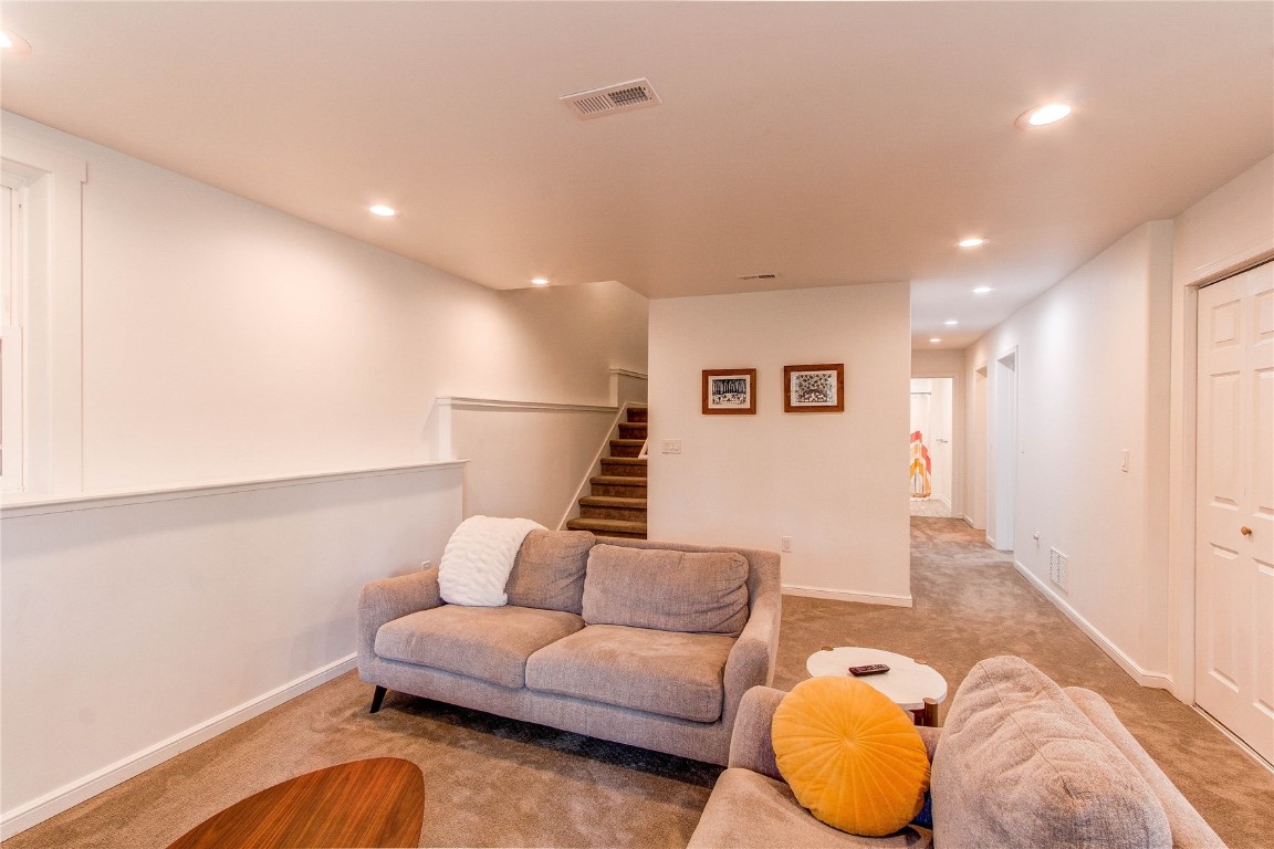 877 Sacramento Crossing Property Photo 34