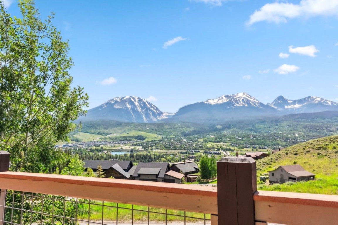 52 Buckskin Lane Property Photo 3