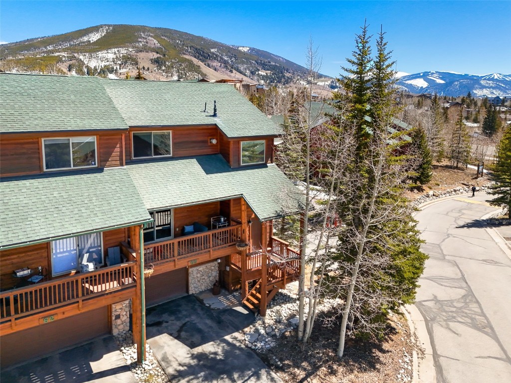 60 Lookout Ridge Drive Property Photo
