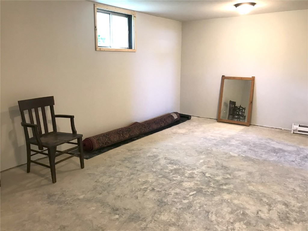 337 E 3rd Street Property Photo 15