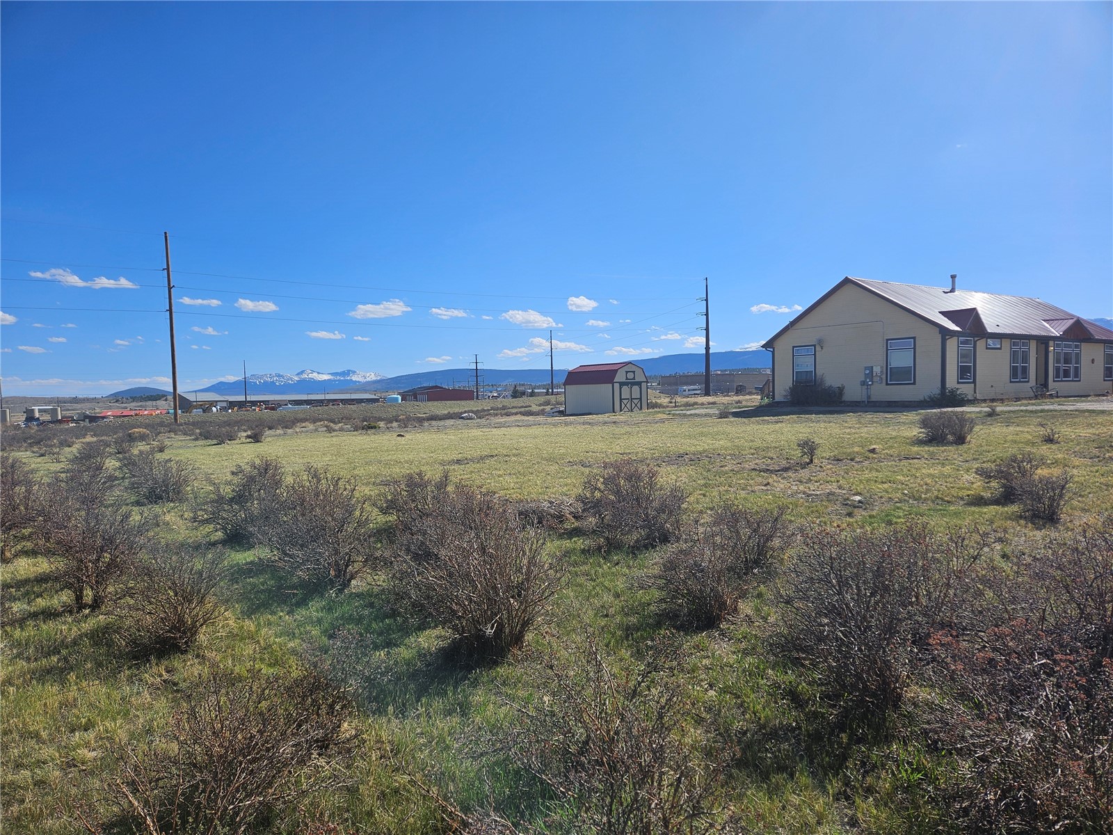 1313 Meadow Drive Property Photo 2