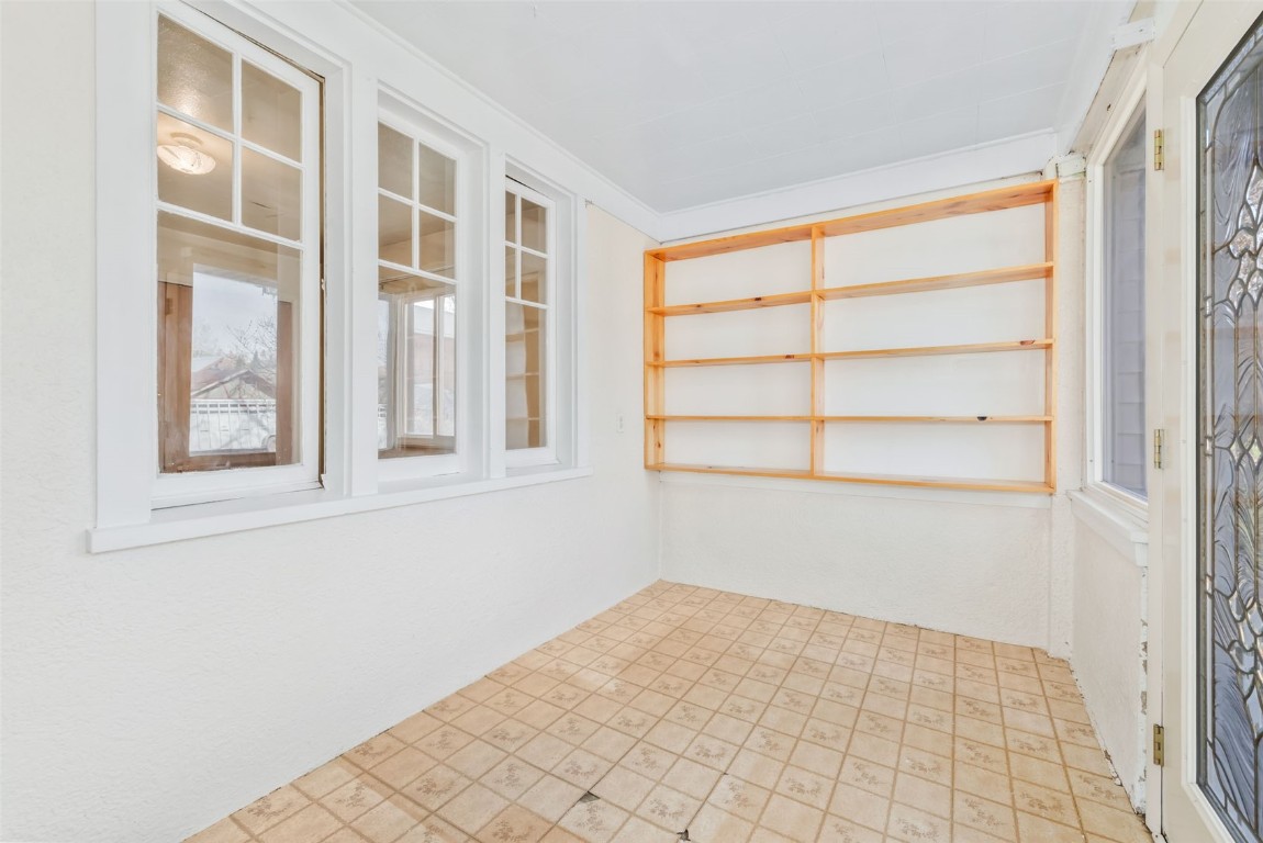 401 Moffat Avenue Property Photo 3
