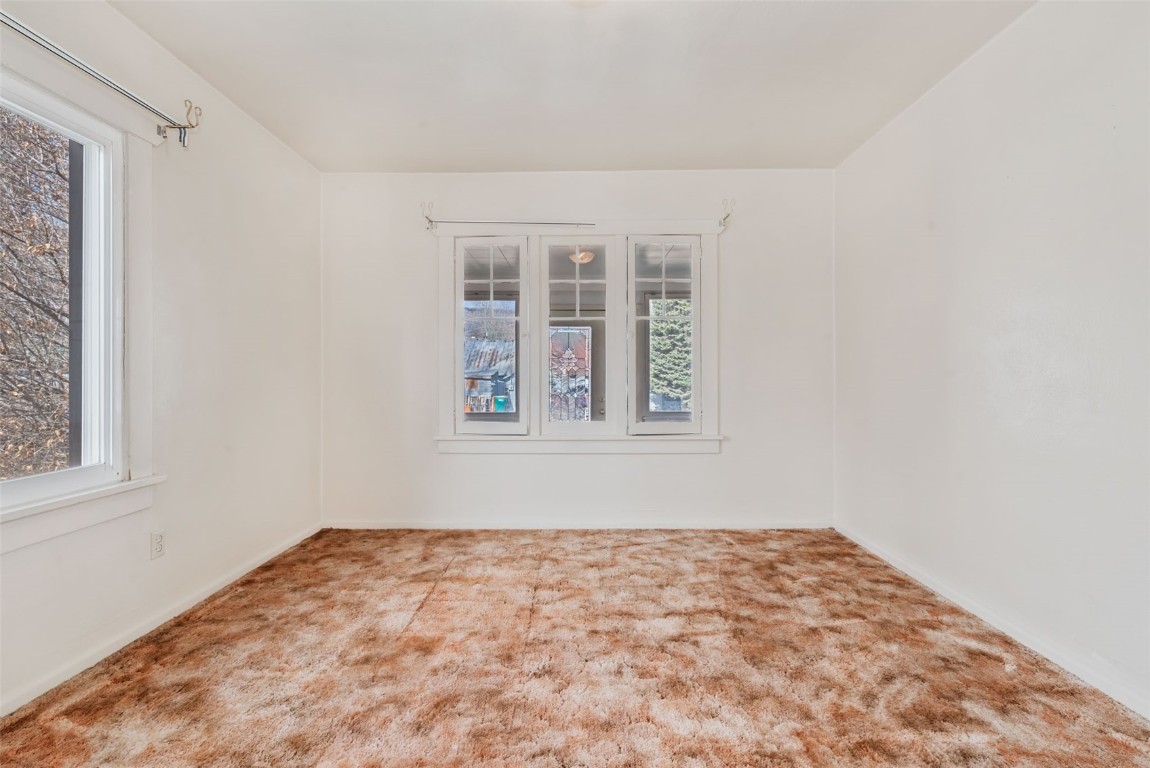 401 Moffat Avenue Property Photo 16