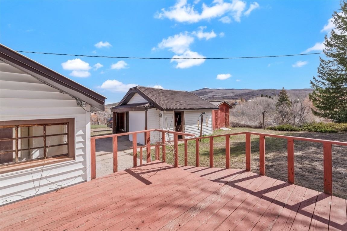 401 Moffat Avenue Property Photo 24