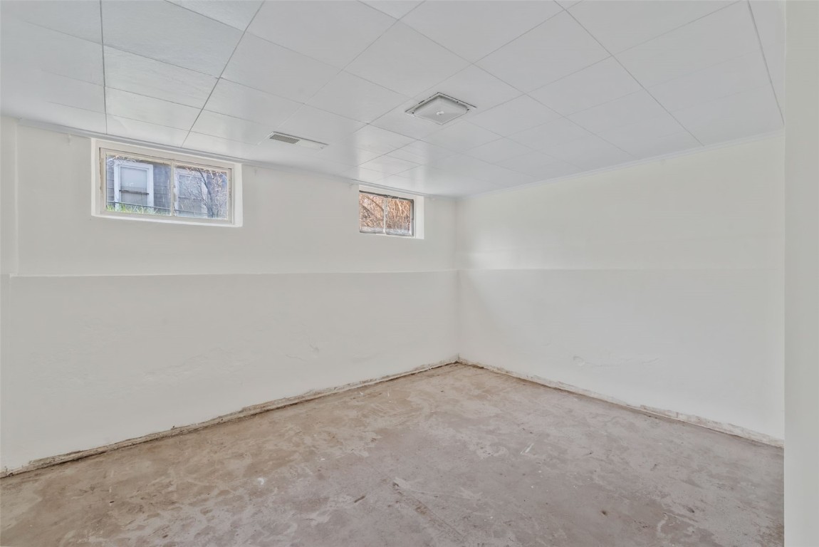 401 Moffat Avenue Property Photo 35