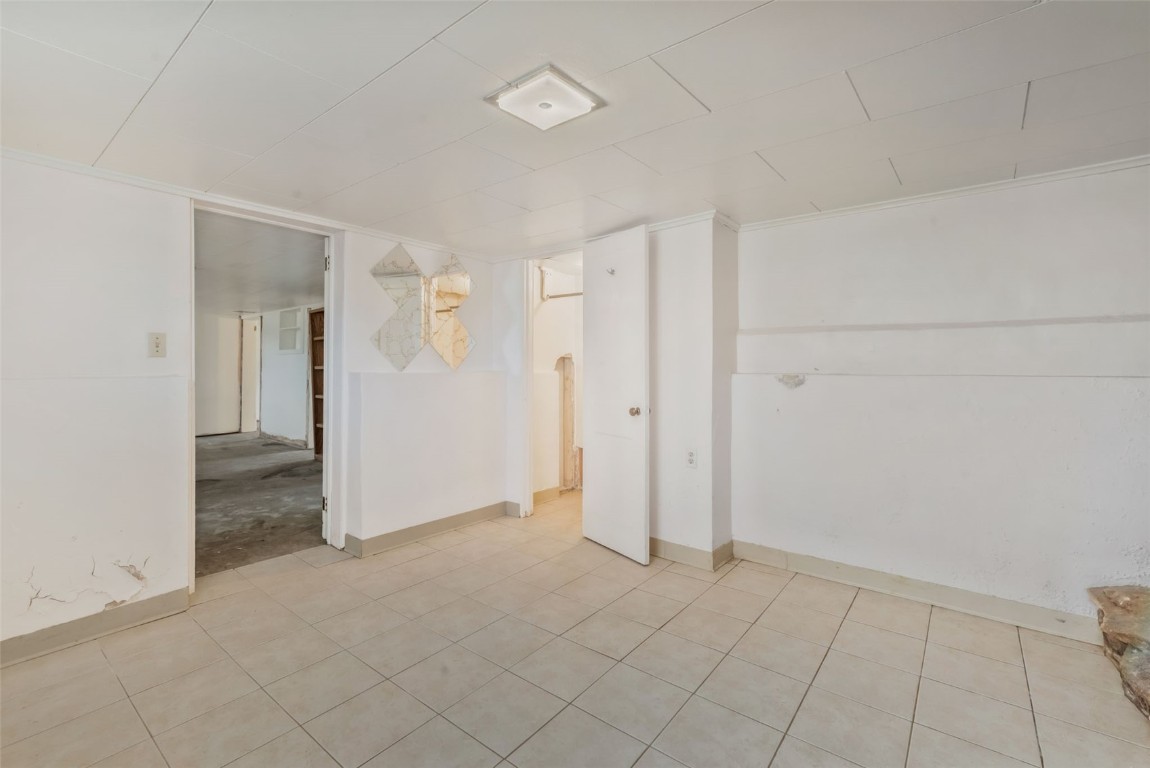 401 Moffat Avenue Property Photo 37