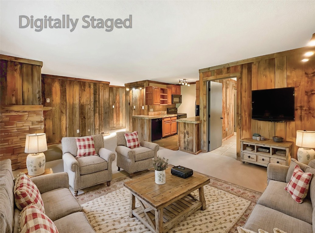 107 Peaks View Court 324 Property Photo 4