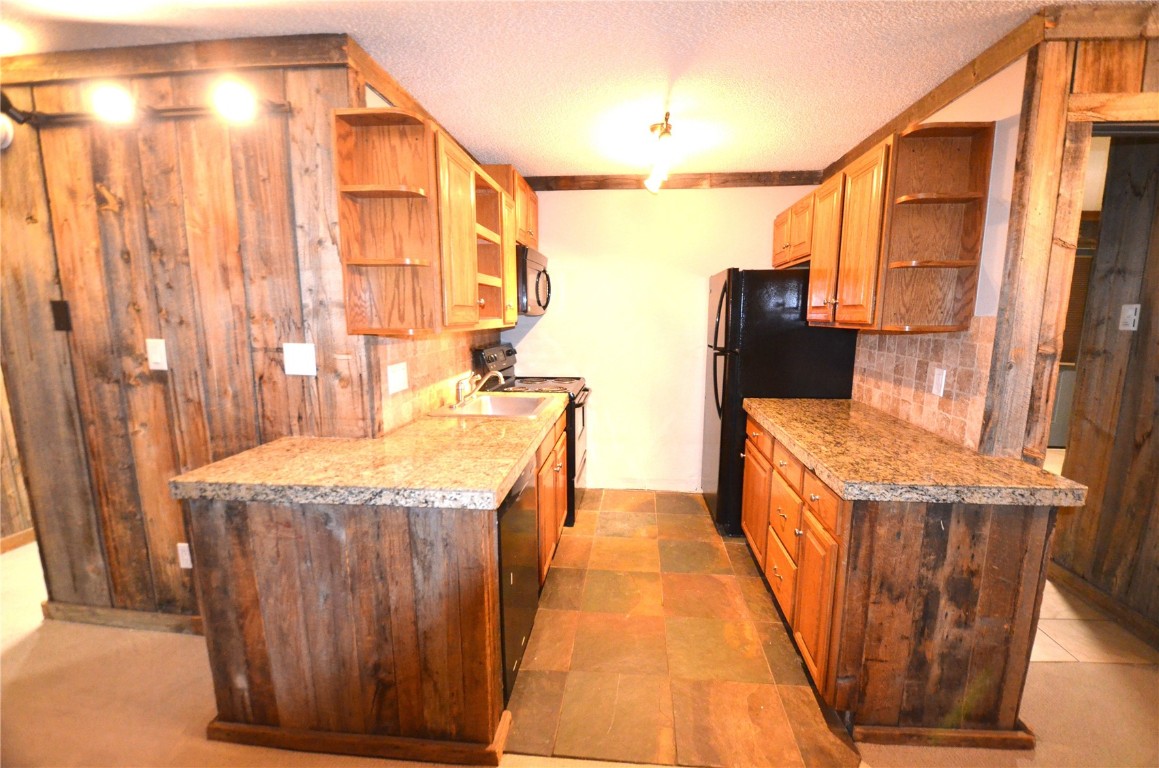 107 Peaks View Court 324 Property Photo 21