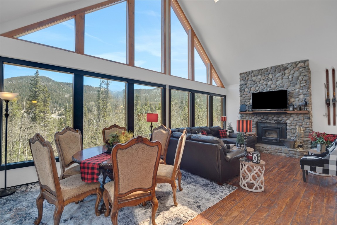 496 Quartzville Road Property Photo 3