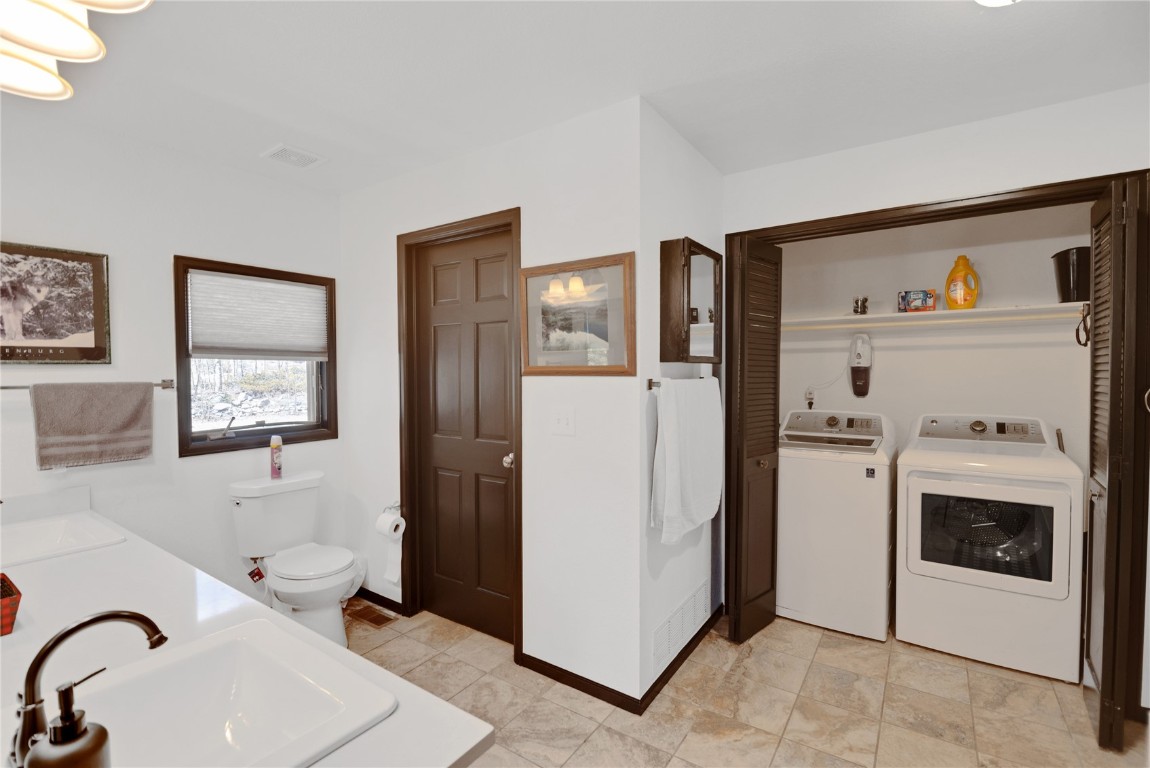 496 Quartzville Road Property Photo 6