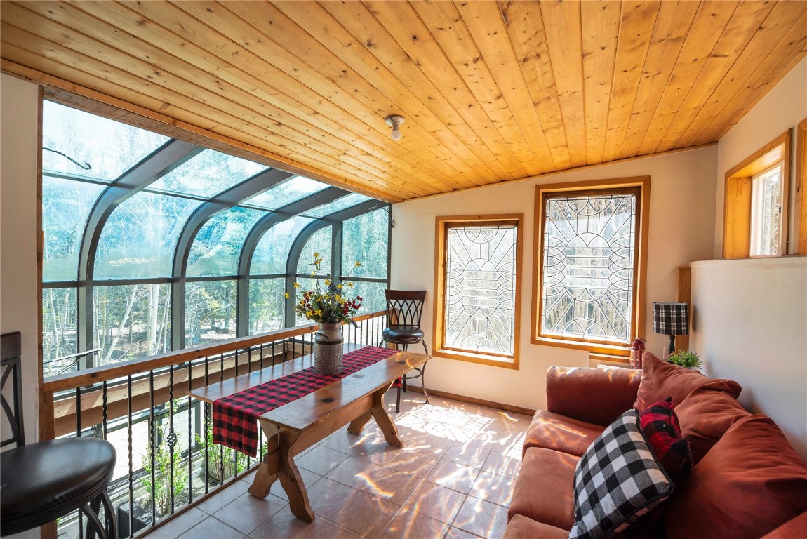 496 Quartzville Road Property Photo 14