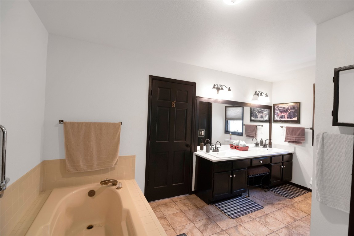 496 Quartzville Road Property Photo 20