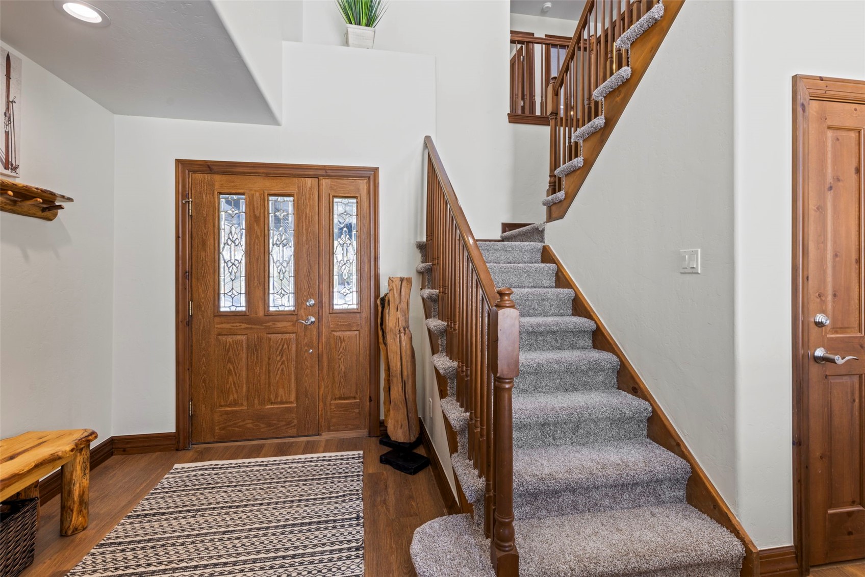 17 Linden Lane Property Photo 6