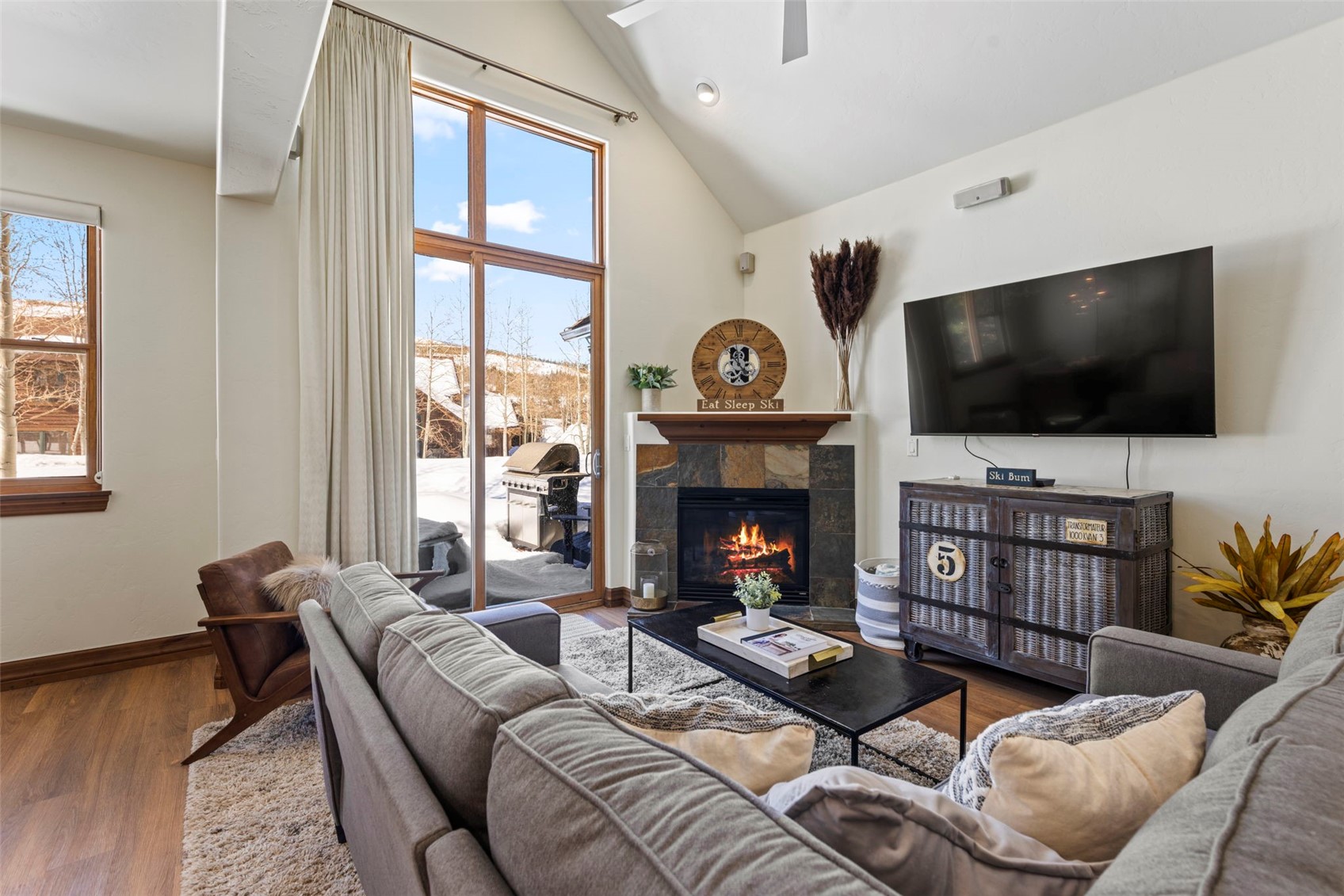 17 Linden Lane Property Photo 7