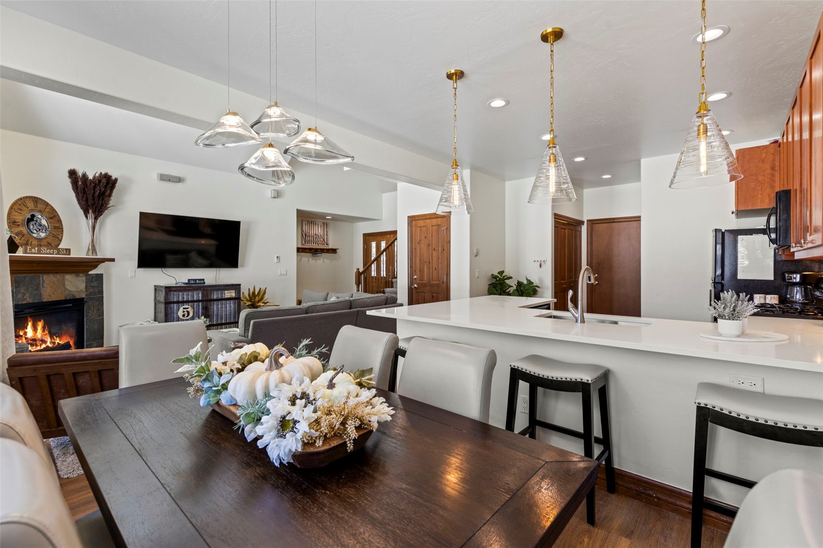 17 Linden Lane Property Photo 15