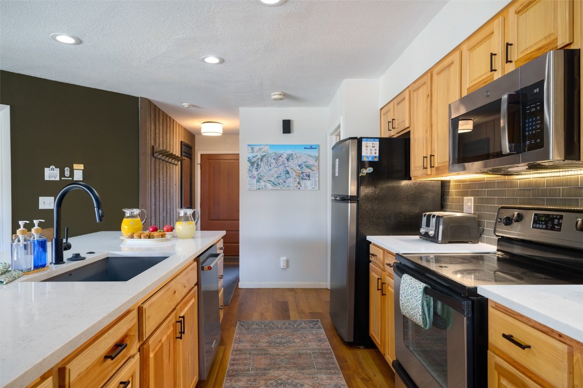 2700 Village Drive D203 Property Photo 6